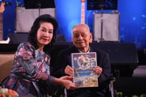 “มนัส ปิติสานต์“ มอบลิขสิทธิ์เพลงให้ ”พรพิมล มั่นฤทัย”
